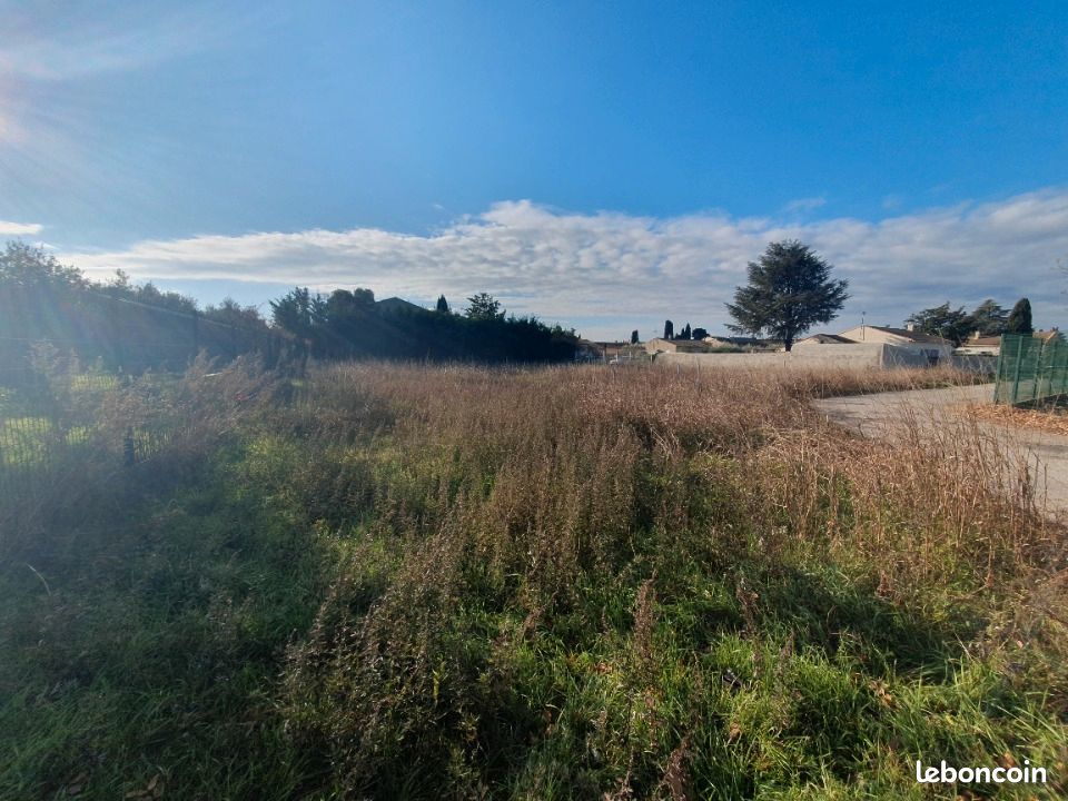 Terrain 410 m² Manduel · 148 500 €