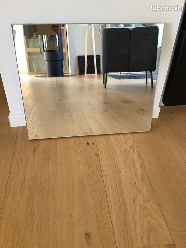 Miroir salle de bain ou toilette à suspendre au mur (image 1)