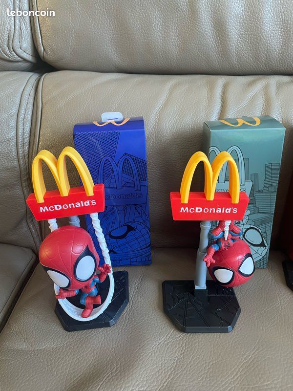 Spiderman figurines (image 3)