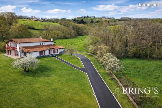 Villa 9 pièces 515 m²