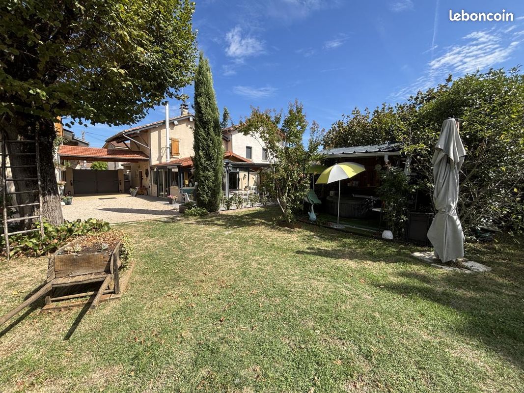 Maison 5 pièces 180 m² · à Chazey-sur-Ain · 180 m² · 415 000 €