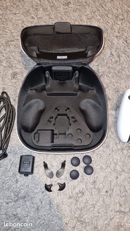 🎮 À VENDRE : Manette PS5 DualSense Edge – Très bon état 🎮 (image 3)