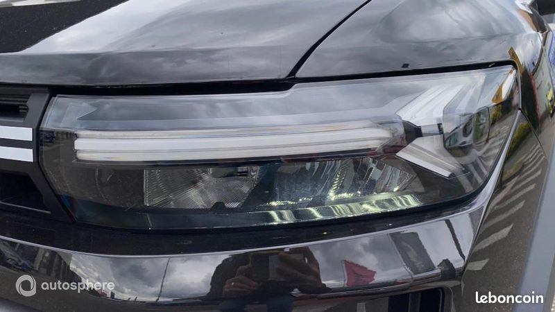 Dacia Duster 1.6 hybrid 140ch Extreme (image 32)