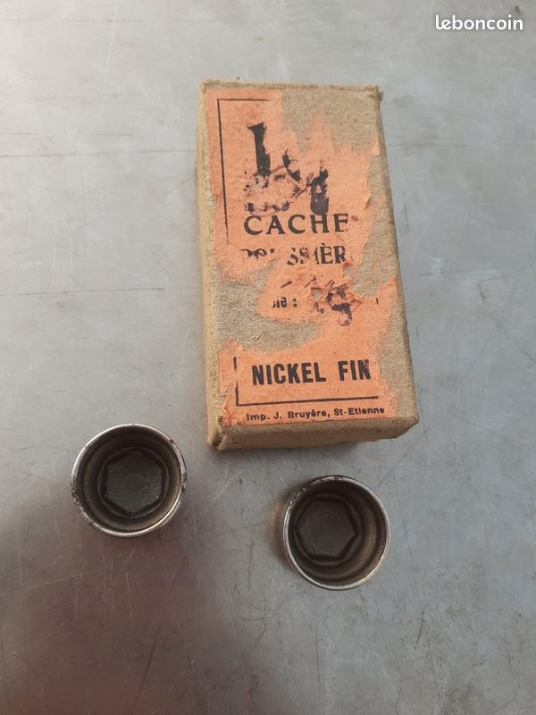 Étagère étanche cache poussière avec fermeture éclair et poche de rangement
