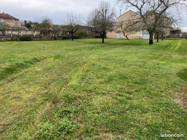 Terrain à bâtir 1050m2 83 /m2