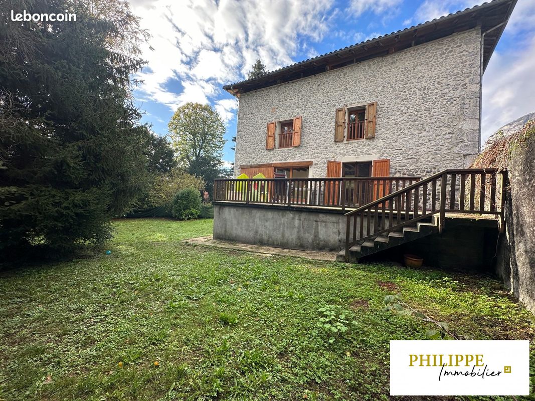 Maison 5 pièces 159 m² · à La Terrasse · 159 m² · 1 300 €/mois