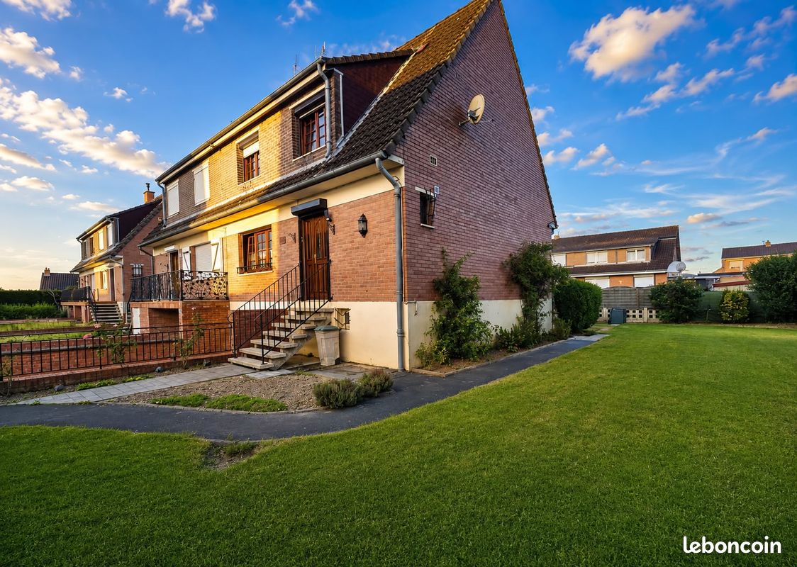 Maison 5 pièces 106 m² · à Loos-en-Gohelle · 106 m² · 205 900 €