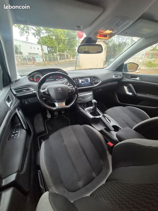 Peugeot 308 style 1l2 82cv ct ok (image 5)