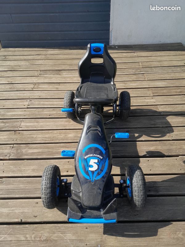 Kart à pédales (image 1)