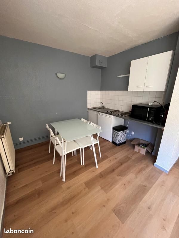 Appartement 1 pièce 23 m² · à Saint-Étienne · 23 m² · 400 €/mois