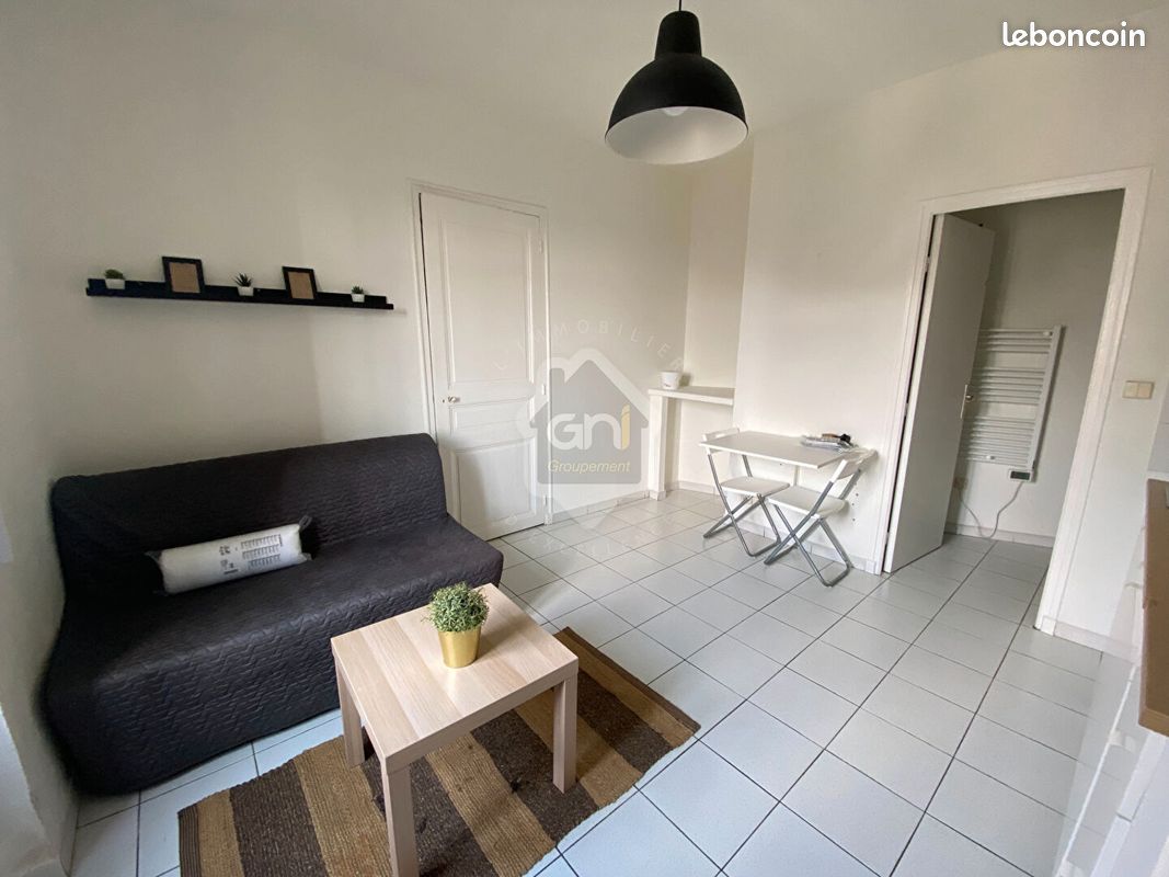 Appartement 1 pièce 17 m² · à Nîmes · 17 m² · 428 €/mois
