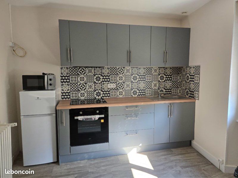 Appartement 2 pièces 28 m² · à Saint-Yrieix-la-Perche · 28 m² · 380 €/mois
