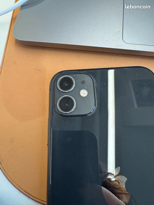 IPhone 11 (image 4)