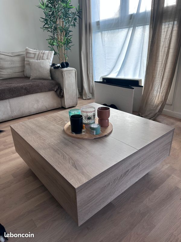 Table basse carré bois (image 1)
