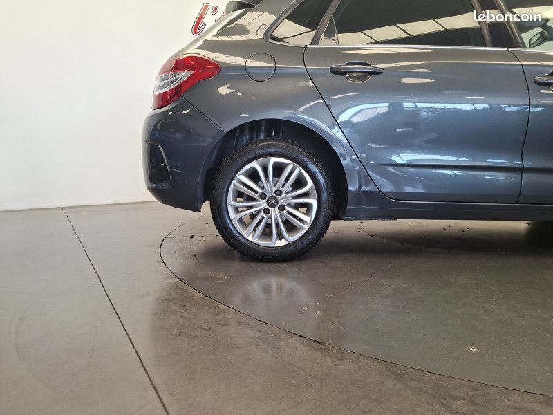Citroen C4 1.6 hdi 115 ch Exclusive / GPS / Radar / Régulateur / Ecran / Clim Auto / (image 10)