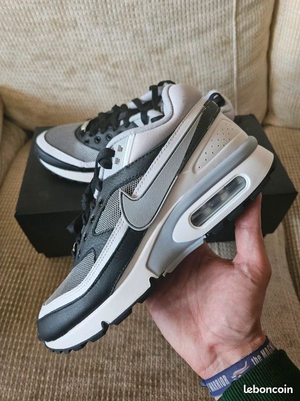Nike Air Max BW Lyon Noir Blanc (image 1)
