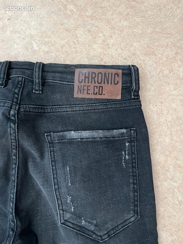 Jean Droit Denim Noir FUCCUUWANT BUSSDOWN - Taille 32 - Neuf Sans étiquettes - Pour Homme