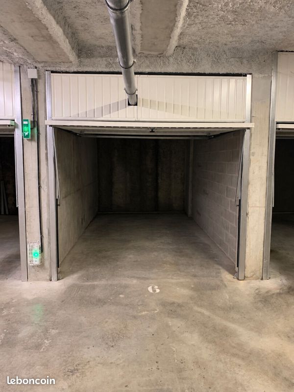 Parking/box TOULOUSE · 175 €/mois