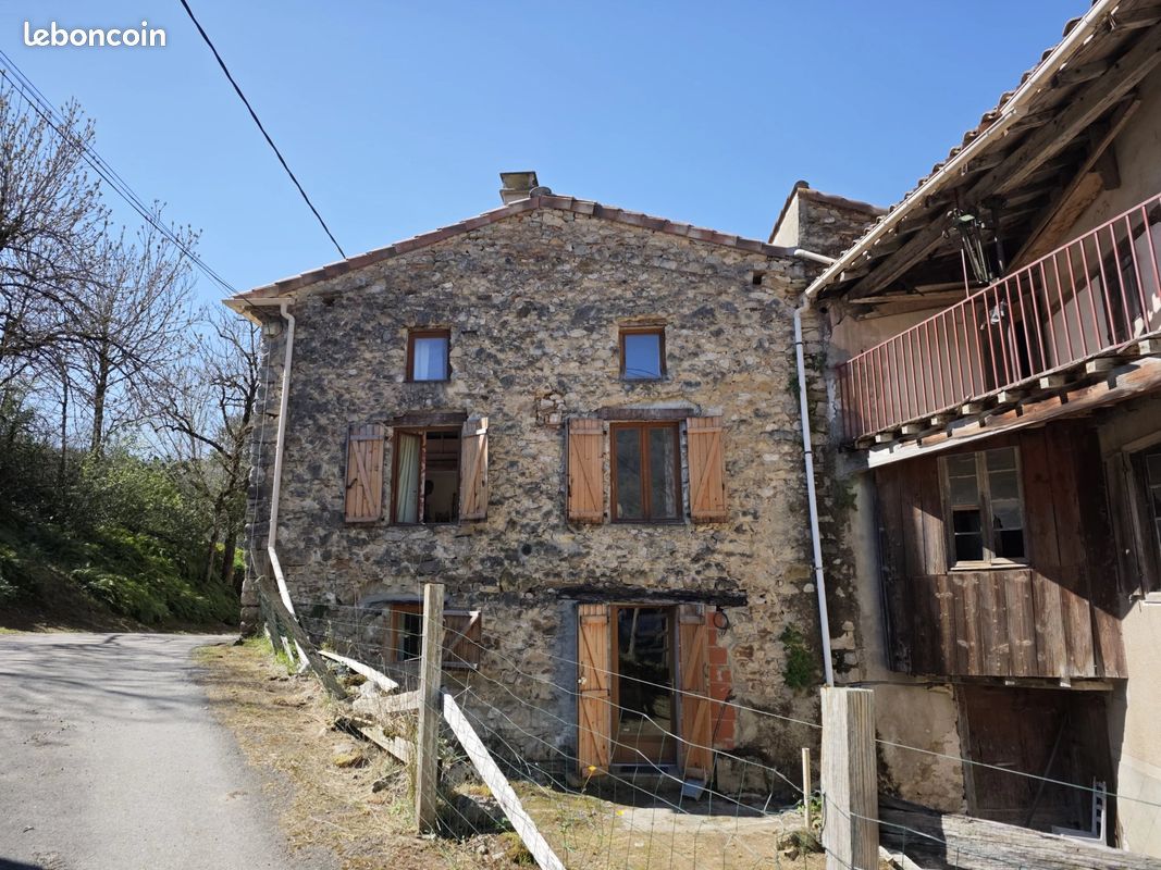 Maison 2 pièces 83 m² · à Rivel · 83 m² · 125 000 €