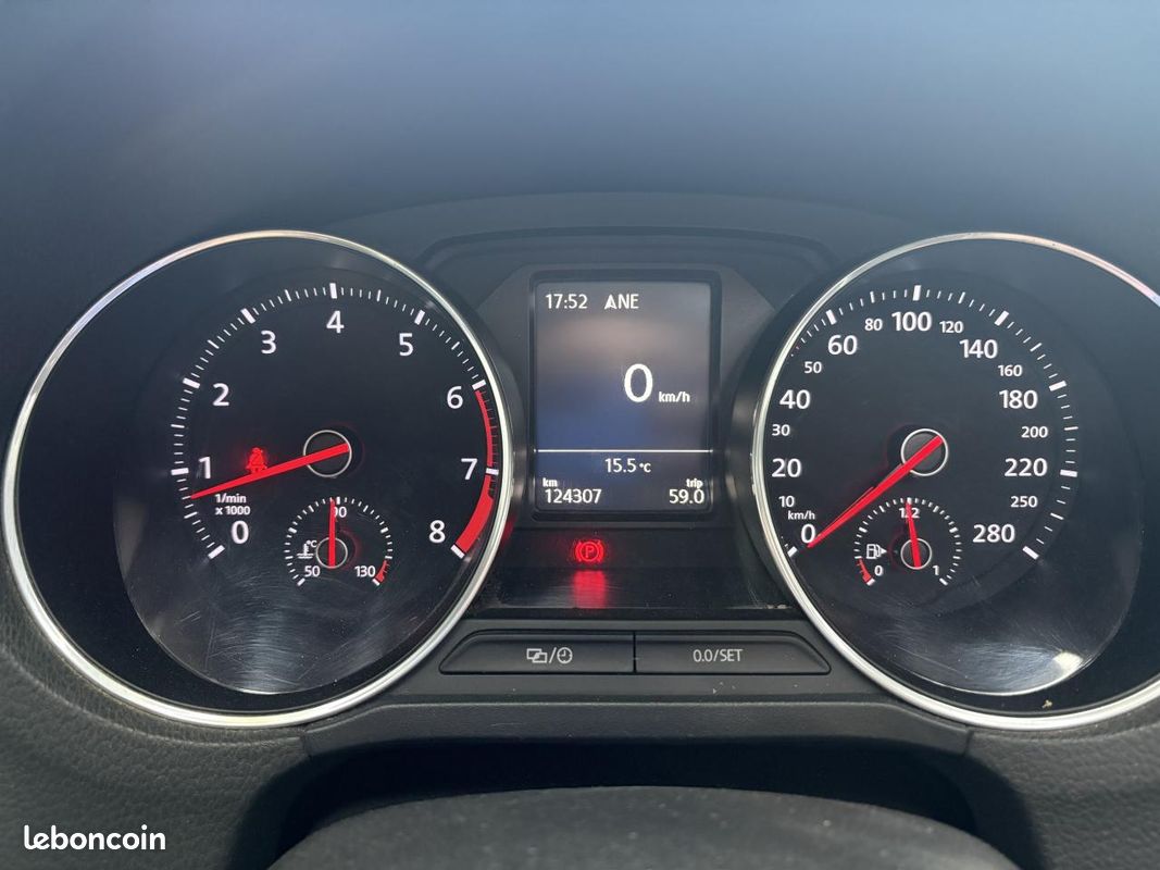 VOLKSWAGEN POLO 1.8 TSI 190 BLUEMOTION GTI ( toit ouvrant ) (image 8)