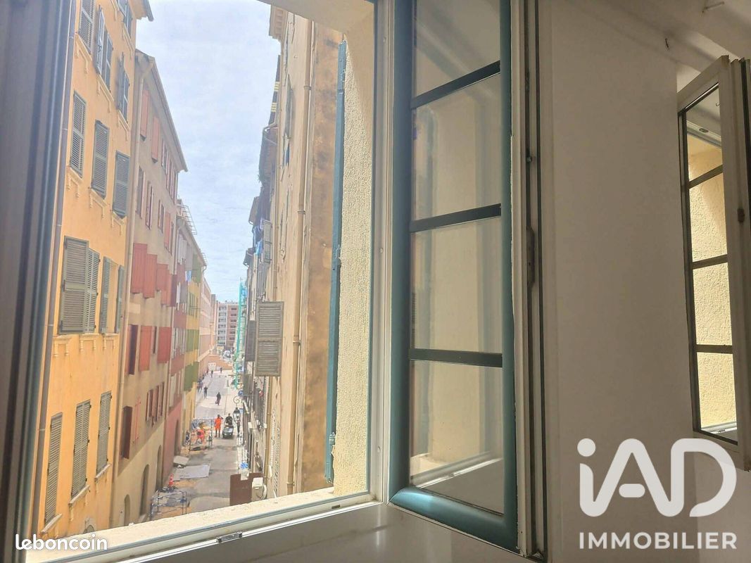 Appartement 2 pièces 41 m² · à Toulon · 41 m² · 110 000 €