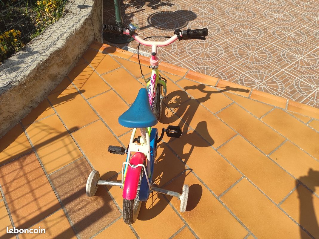 Vélo quatre roues (image 3)