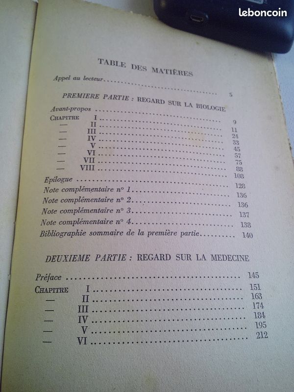 Roger Godel . Vie et Renovation . De la biologie à la médecine vers la connaissance de soi . Aux Frontières de la Science . Gallimard . 1957 . Format Broché sous couverture illustrée . 348 pages (image 6)