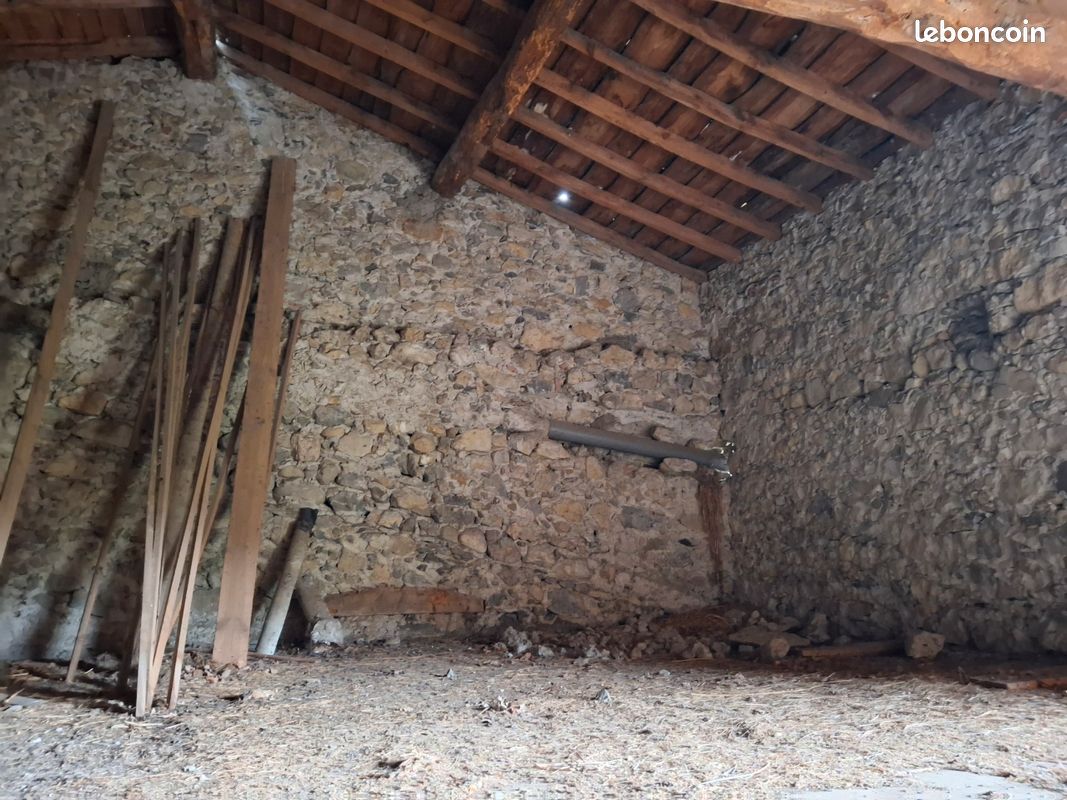 Maison 3 pièces 30 m² · à Belvianes-et-Cavirac · 30 m² · 15 000 €