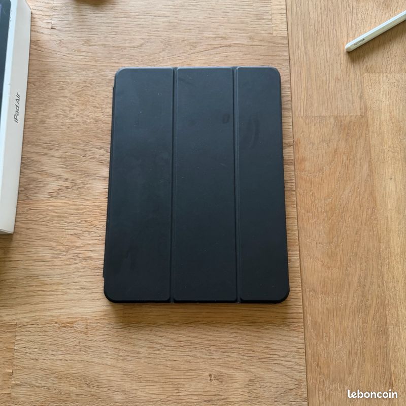 IPad Air M2 256Go 11 pouces avec cable et boite d'origine sous garanti (image 8)