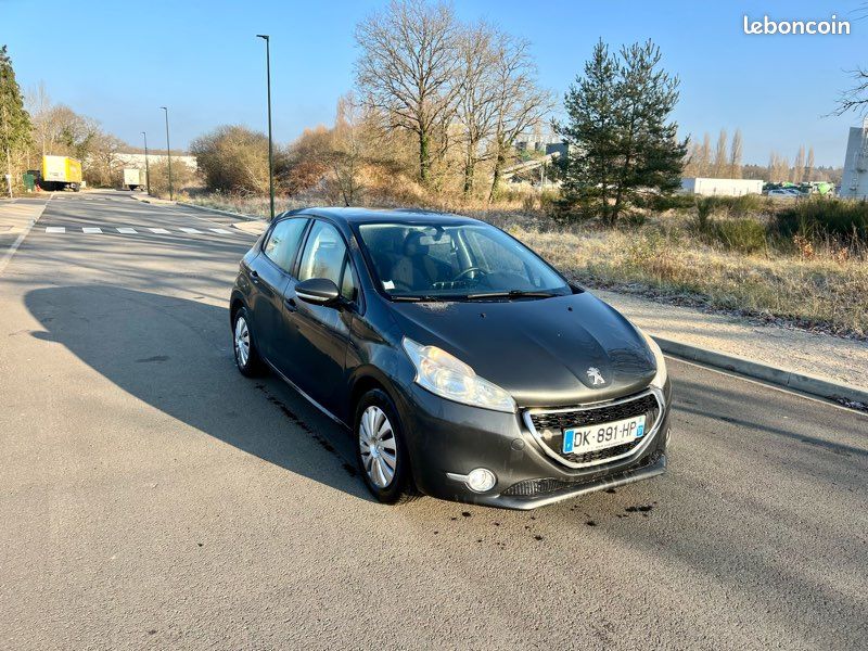 Peugeot 208 Phase 1