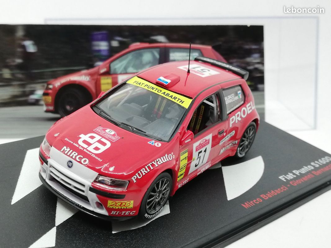 Kit Fiat Punto S2000 Rally Sanremo 2010 - échelle 1:43 - Occasion