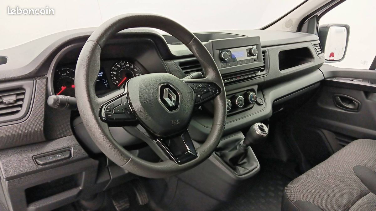 Renault trafic fgn l1h1 3000 kg blue dci 130 (image 11)