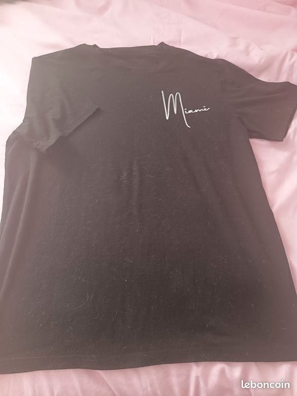 T-shirt (image 1)