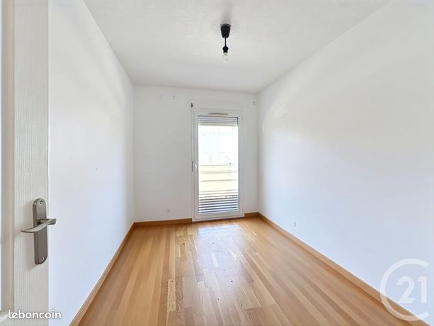 Appartement 5 pièces 97 m² — 8