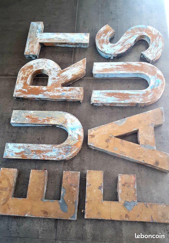 8 Anciennes Lettres En Fer Zinc - Pochoirs Style Shabby Chic - Occasion - Origine France