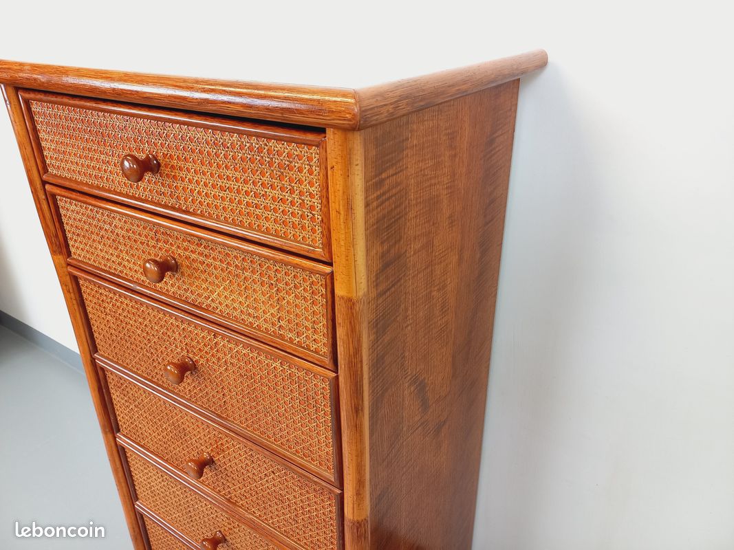 Commode chiffonnier semainier vintage en rotin, bois et cannage des années 70 (image 7)