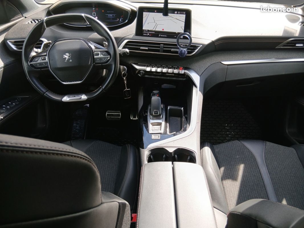 PEUGEOT 5008 130Ch Garantie 12 mois (image 2)