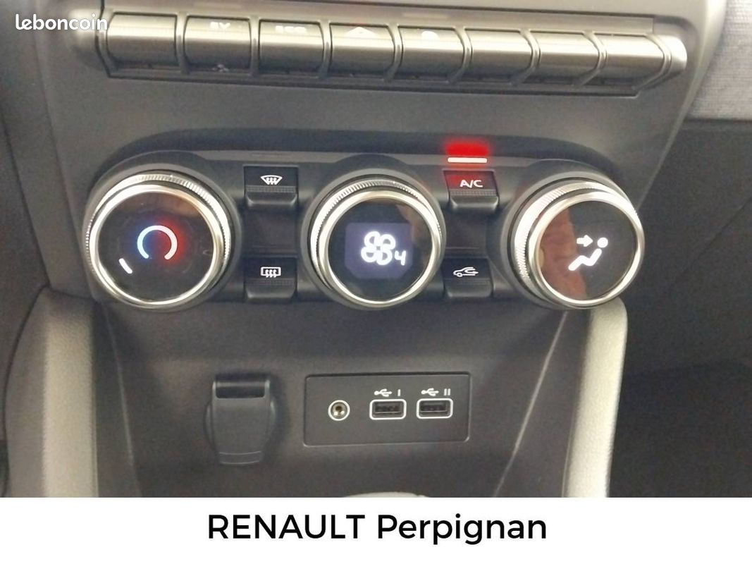 RENAULT Clio E-Tech full hybrid 145 ch GSR2 Evolution (image 16)