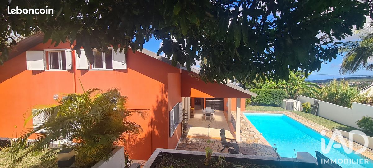 Maison 7 pièces 205 m² · à Le Tampon · 205 m² · 478 000 €