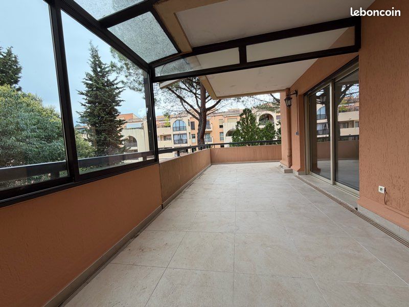 Appartement 3 pièces 57 m² · à Mougins · 57,2 m² · 335 000 €