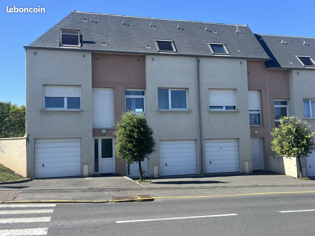 Maison 3 pièces 74 m² · à Port-en-Bessin-Huppain · 74 m² · 174 900 €