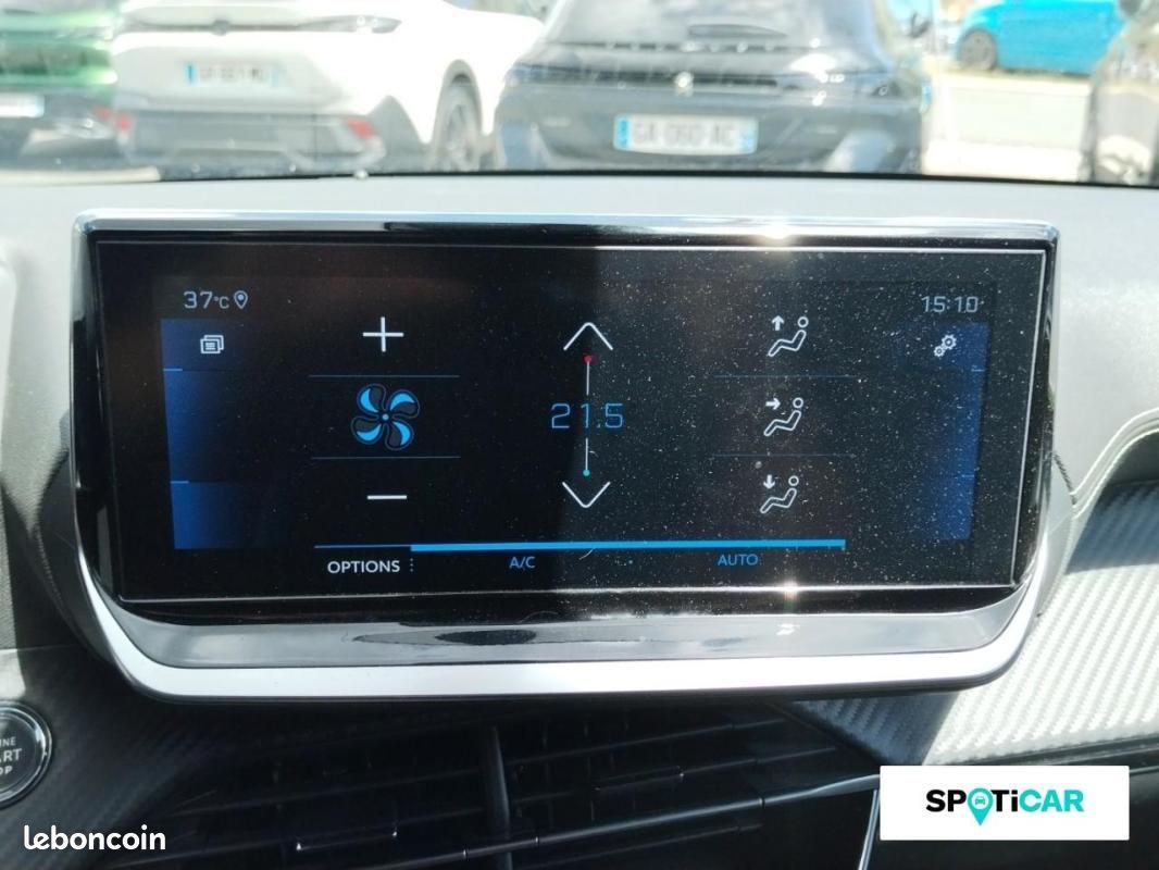 Peugeot 208 PureTech 100 S&S BVM6 GT (image 13)