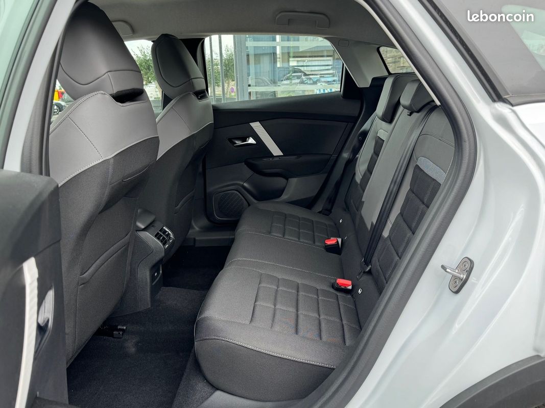Citroen C4 1.2 HYBRIDE 145CH S&S BUSINESS AUTOMATIQUE (image 11)