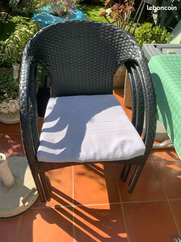 4 Fauteuils rotin noir (image 3)