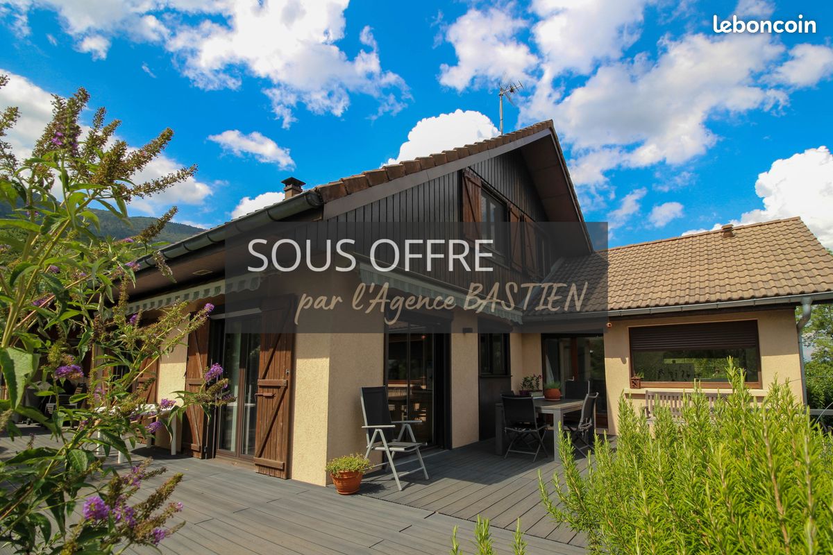 Maison 6 pièces 183 m² · à Thoiry · 183 m² · 780 000 €