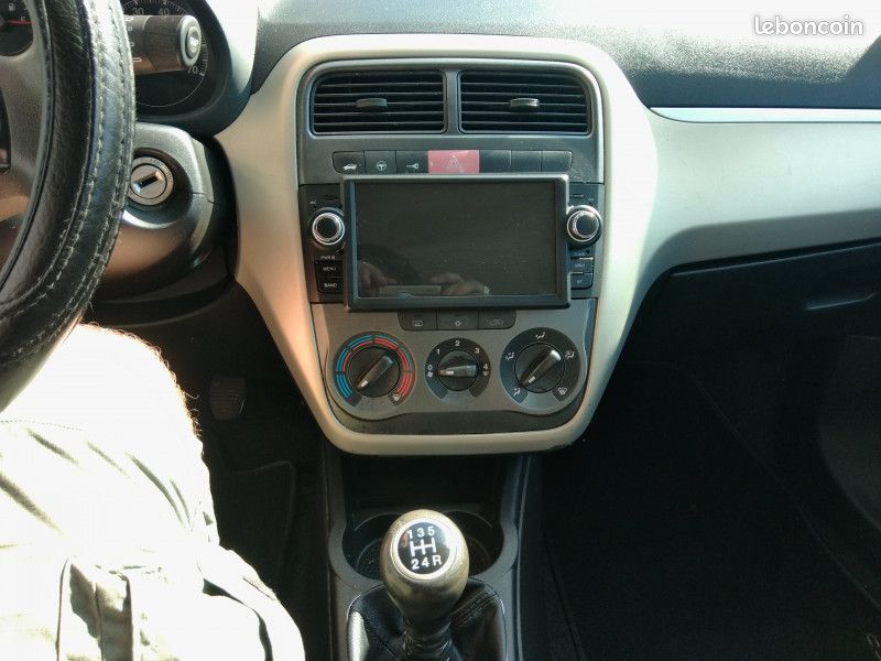 Fiat GRANDE PUNTO 1.3 MULTIJET 16V 75CH ACTIVE 3P (image 16)
