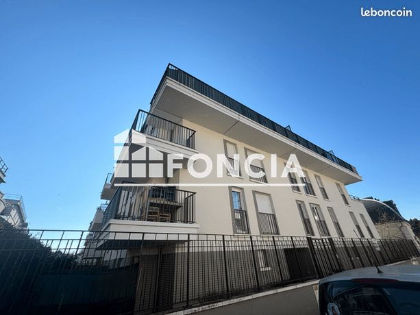 https://img.leboncoin.fr/api/v1/lbcpb1/images/7d/63/cb/7d63cb4c854c834ce42c87e67bc67af6d89eabd9.jpg?rule=ad-image