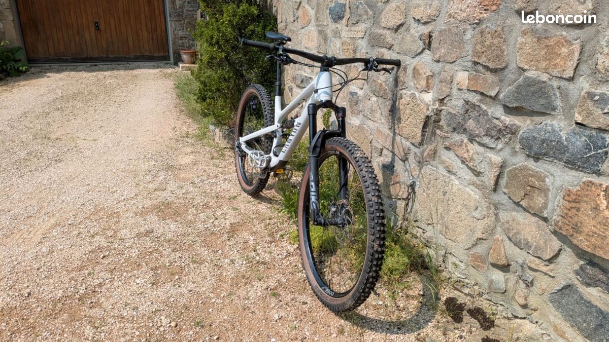 Canyon Spectral 125 cf 7 2022, taille L - Vélos