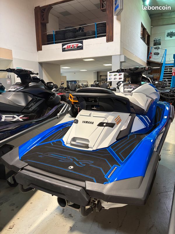 Jet ski yamaha fx ho 2023 (destockage) (image 4)