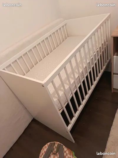 Lits pour bébés 2X, presque neufs (image 1)